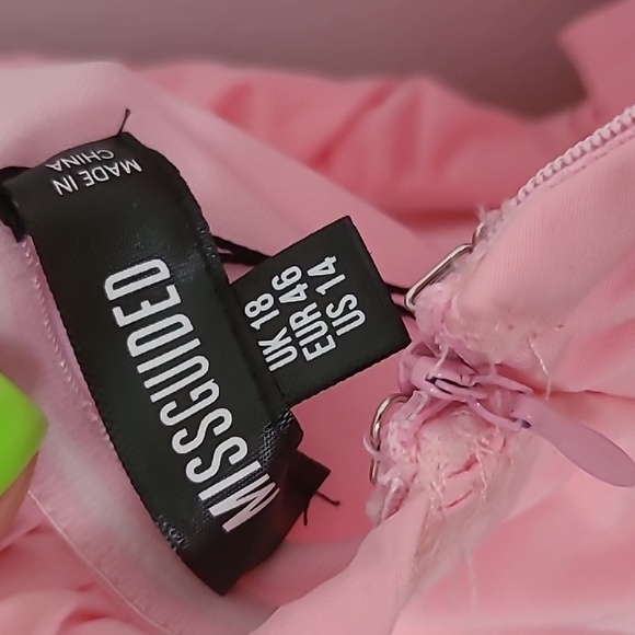 MISSGUIDED mini off shoulder dress - Picture 6 of 8